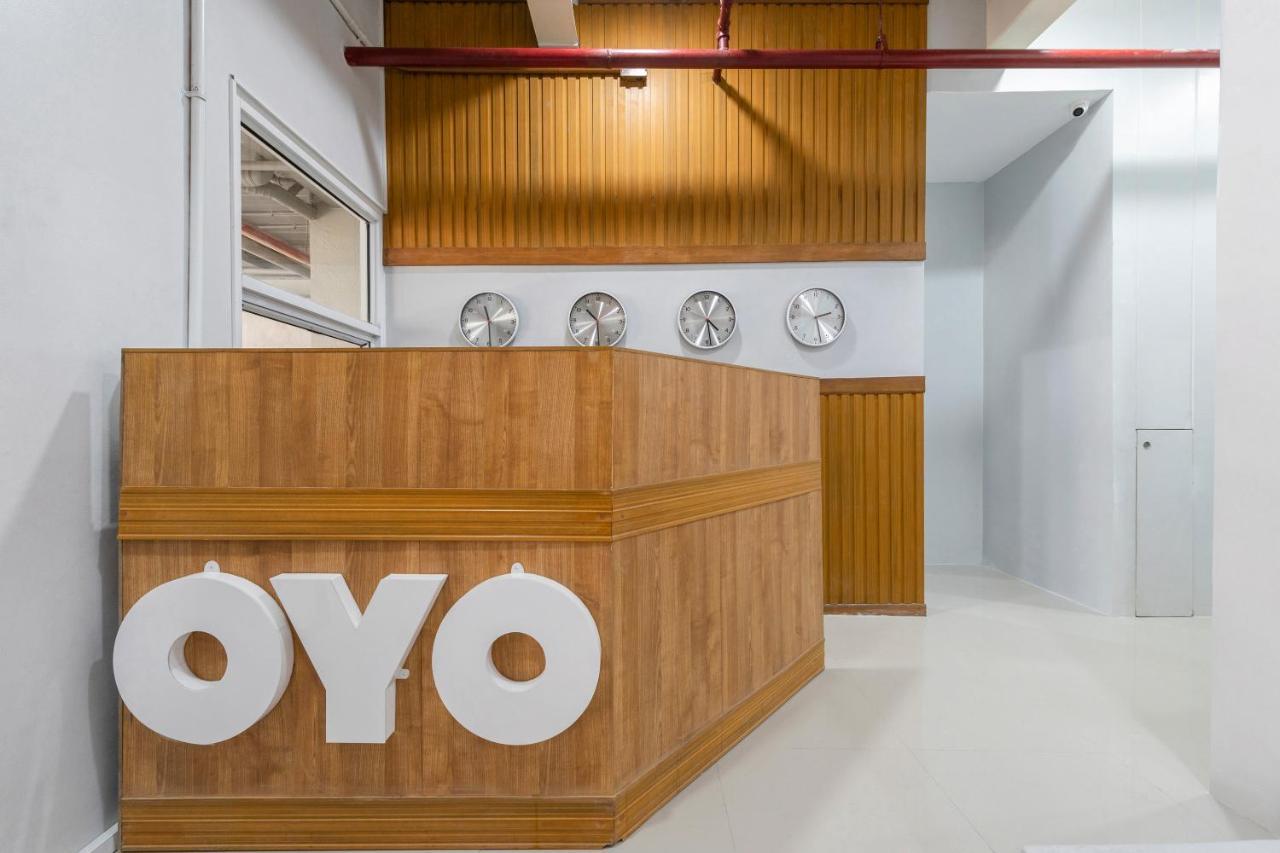 Super Oyo 515 Finnex Hotel Mandaluyong Exterior photo